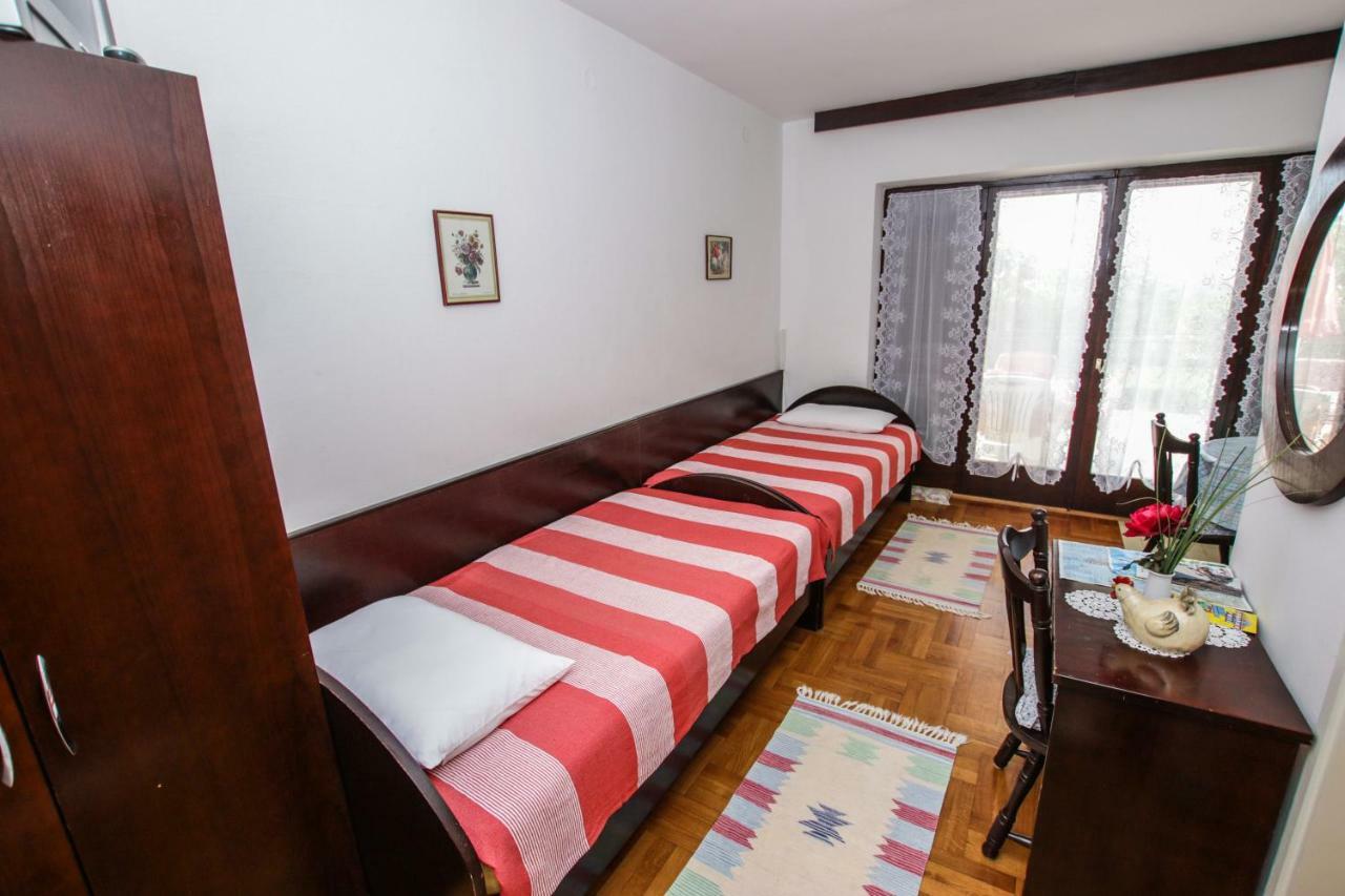 Apartmani Janja Πόρετς Εξωτερικό φωτογραφία