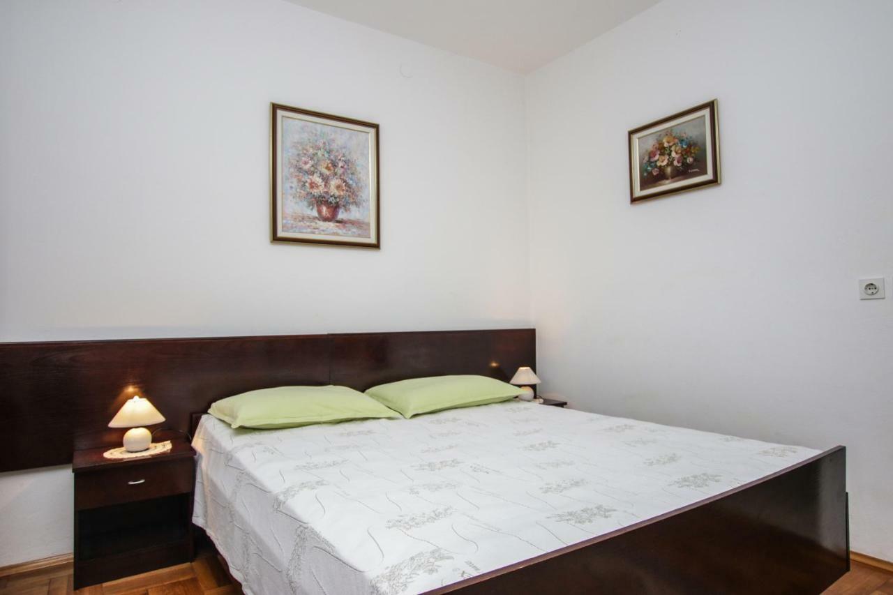 Apartmani Janja Πόρετς Εξωτερικό φωτογραφία