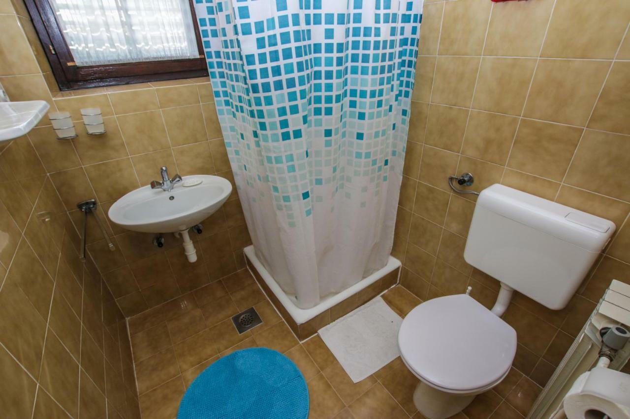 Apartmani Janja Πόρετς Εξωτερικό φωτογραφία